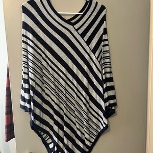 Jones New York Black and Gray Striped Top
